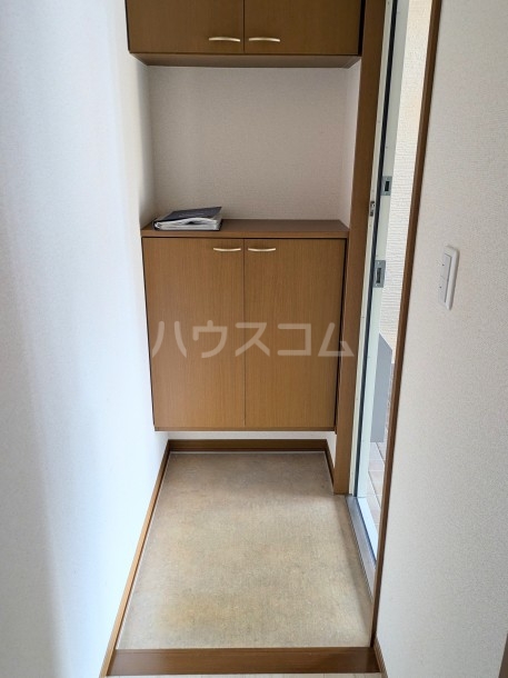 14/30 玄関