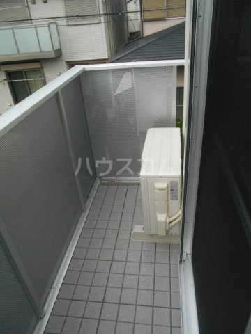 18/27 バルコニー