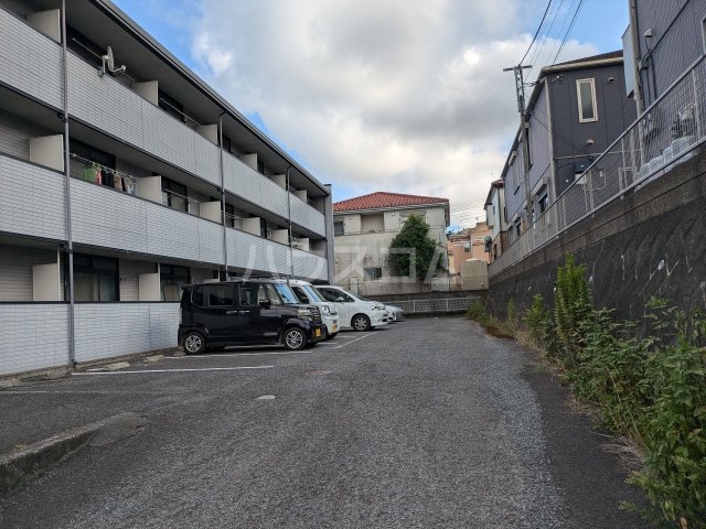 15/19 駐車場