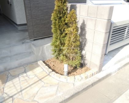 14/23 エントランス