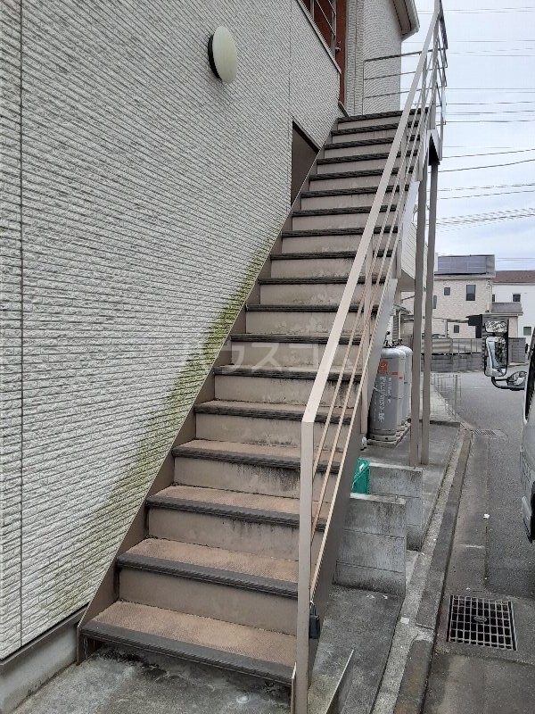 20/29 エントランス