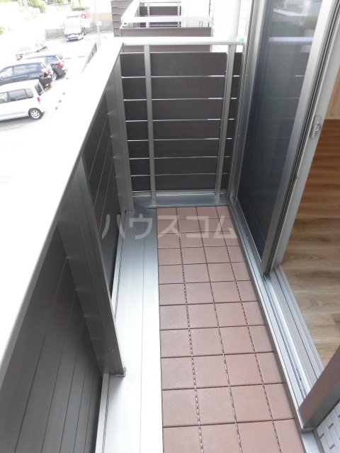 13/18 バルコニー