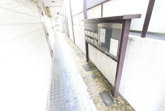 14/15 エントランス