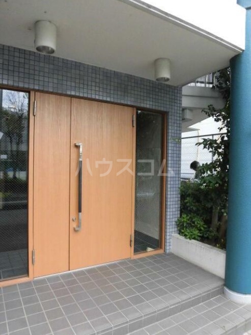 2/10 エントランス