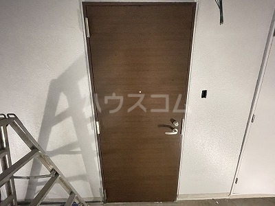 13/30 玄関