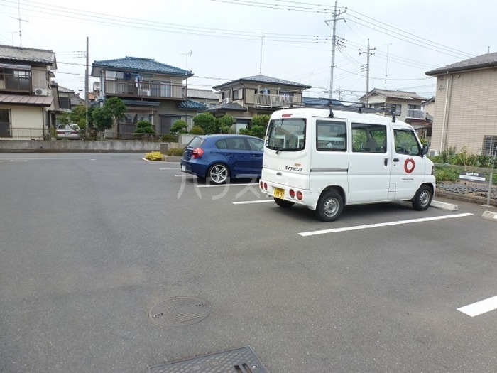 17/20 駐車場