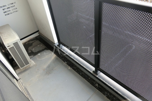 15/28 バルコニー