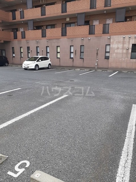 15/30 駐車場
