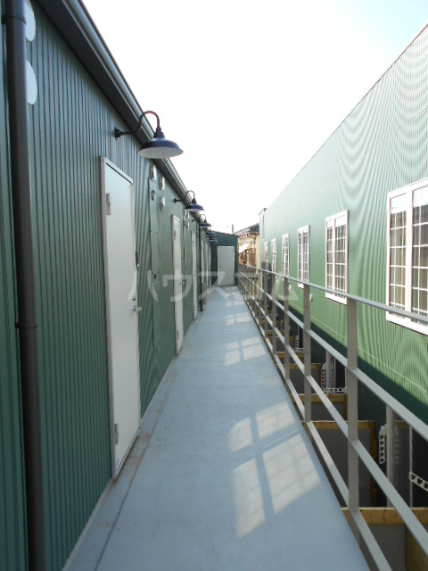 22/30 エントランス