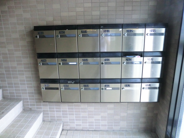 16/25 エントランス