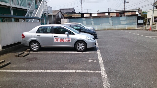 20/27 駐車場