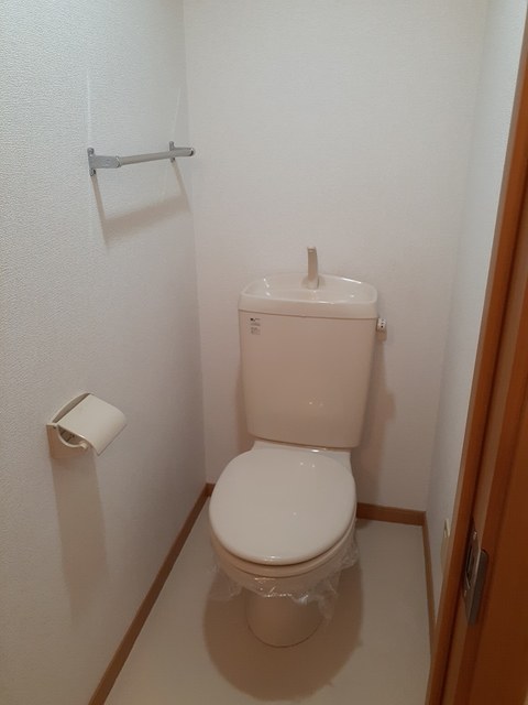 16/30 トイレ