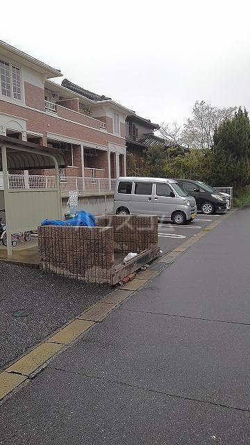 25/30 駐車場