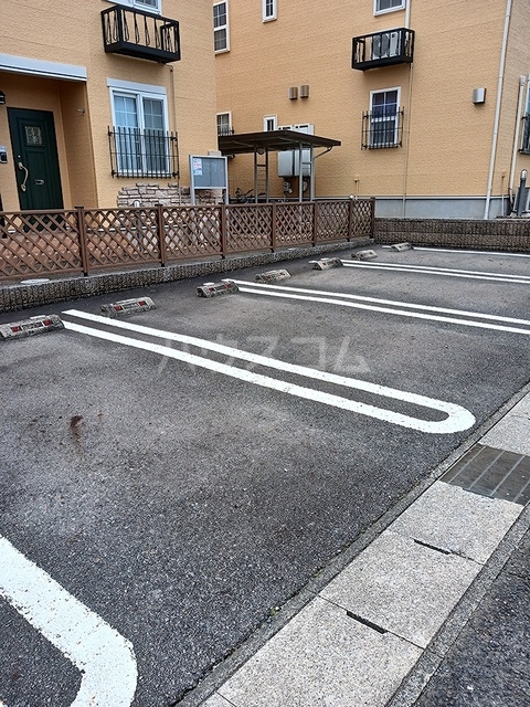 2/8 駐車場