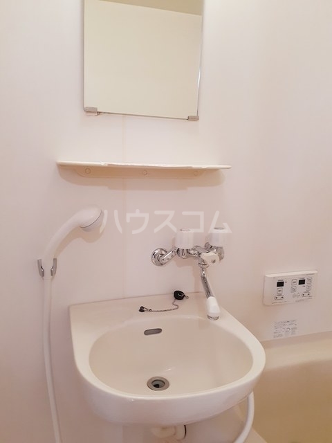17/28 洗面