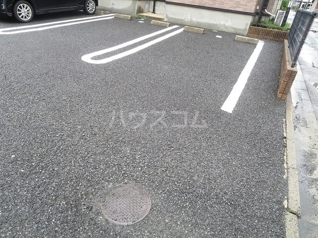 17/25 駐車場
