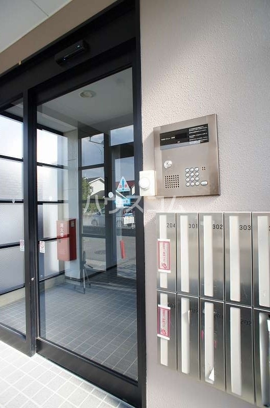 17/28 エントランス