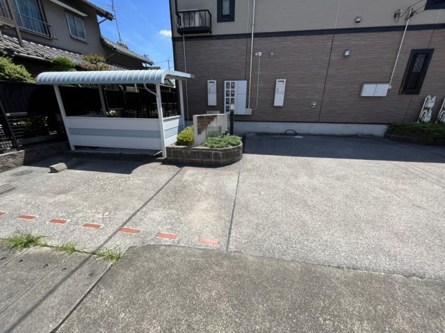 22/30 駐車場