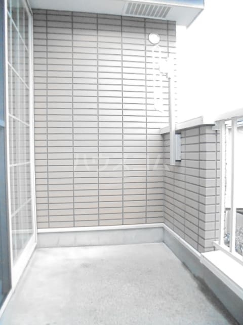 15/23 バルコニー