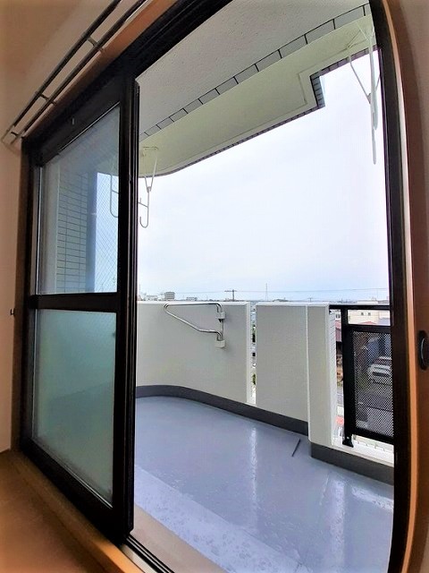 13/22 バルコニー