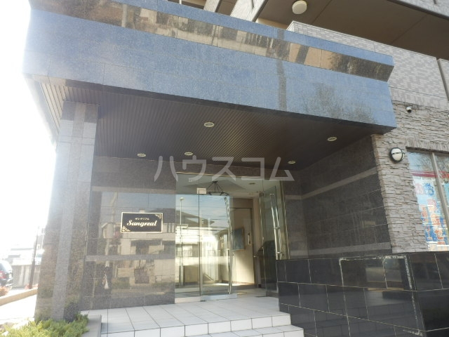 16/26 エントランス