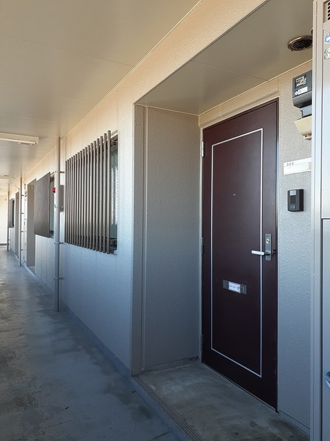 14/25 エントランス