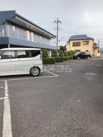 23/30 駐車場