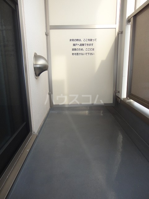 13/22 バルコニー