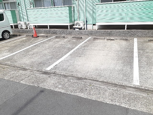 21/29 駐車場