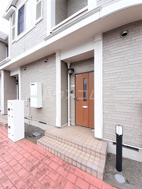 28/30 エントランス