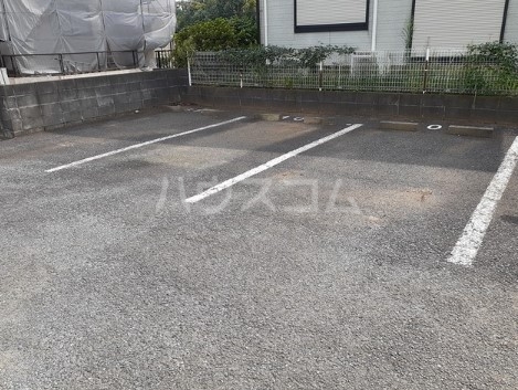 14/20 駐車場