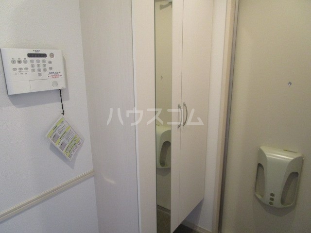 13/30 玄関