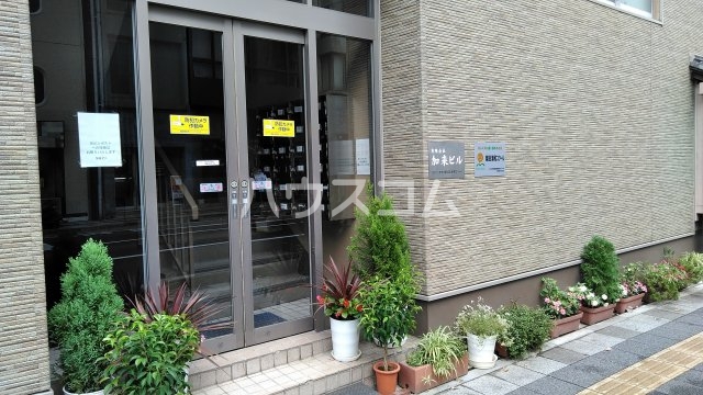 20/28 エントランス