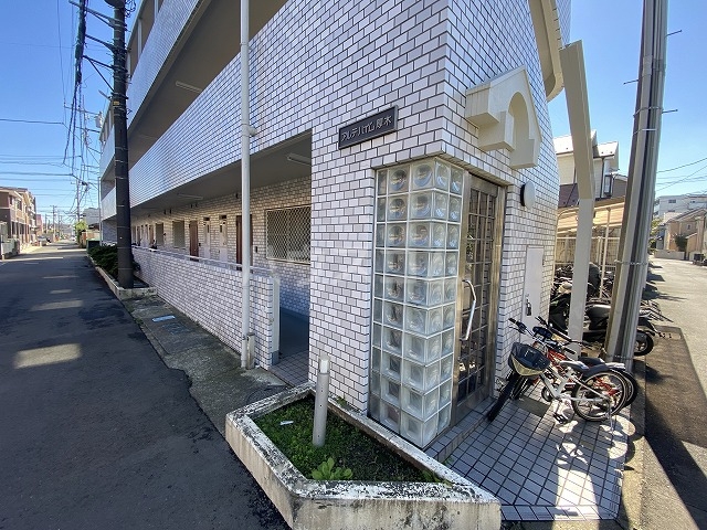 29/30 エントランス