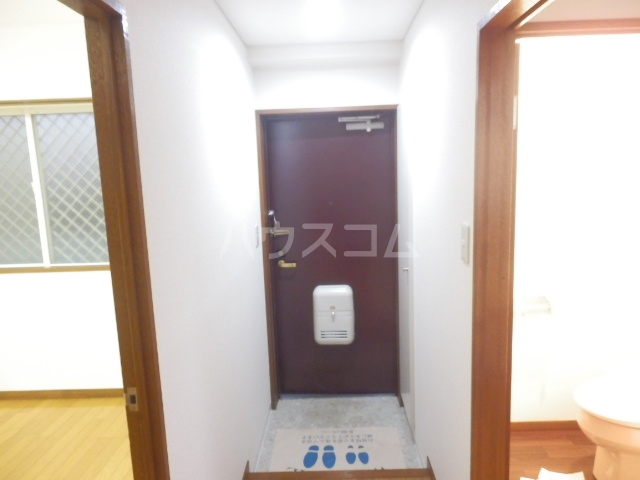 13/30 玄関
