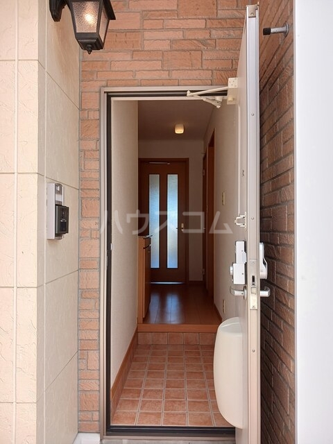 14/17 エントランス