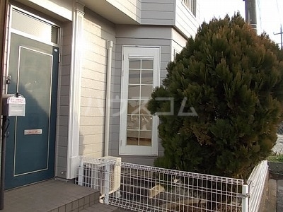 16/26 エントランス