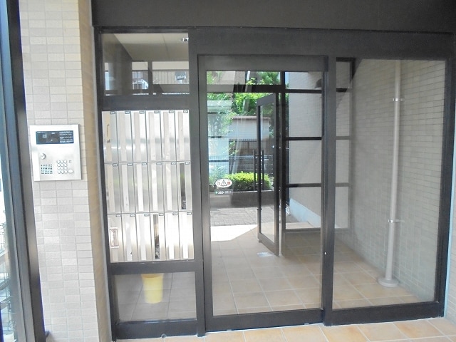 14/22 エントランス