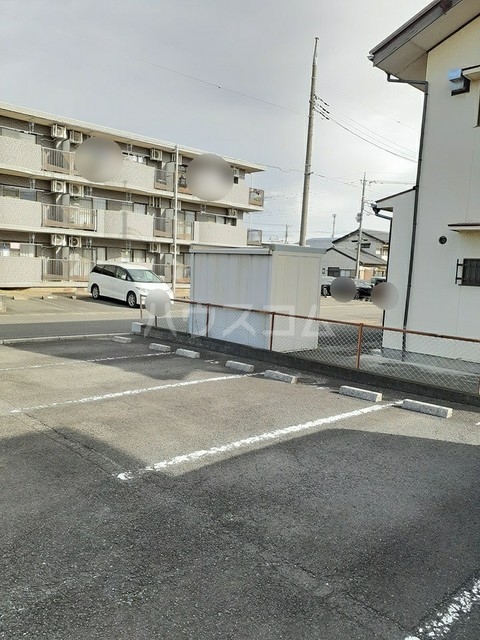 15/27 駐車場