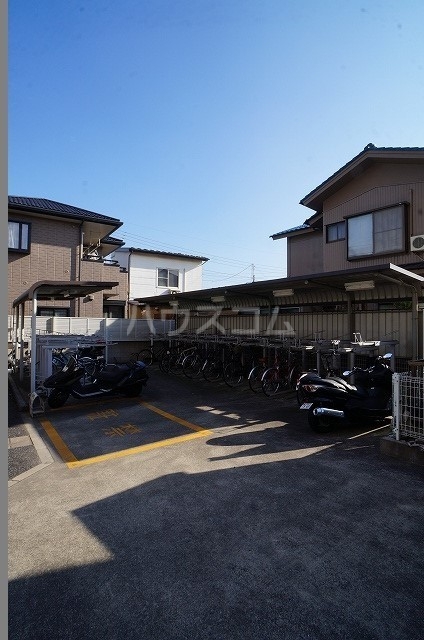 25/30 駐車場