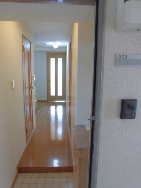 13/20 エントランス