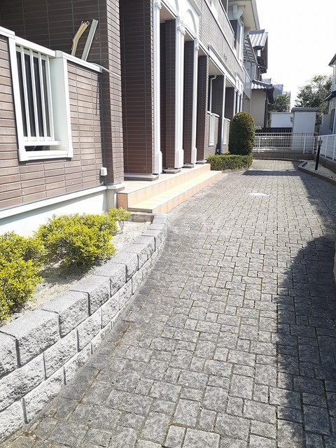 14/23 エントランス