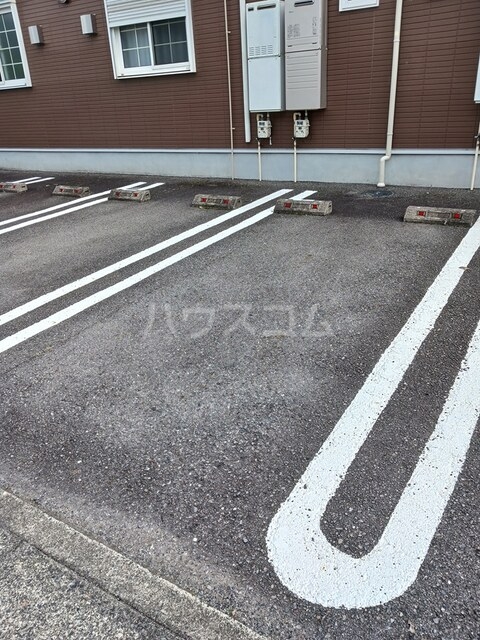 14/23 駐車場