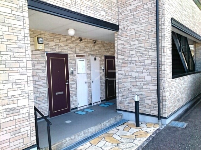 15/26 エントランス