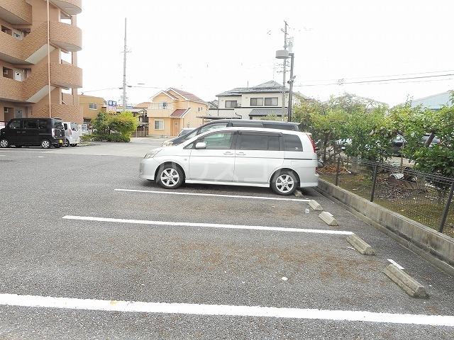 15/26 駐車場