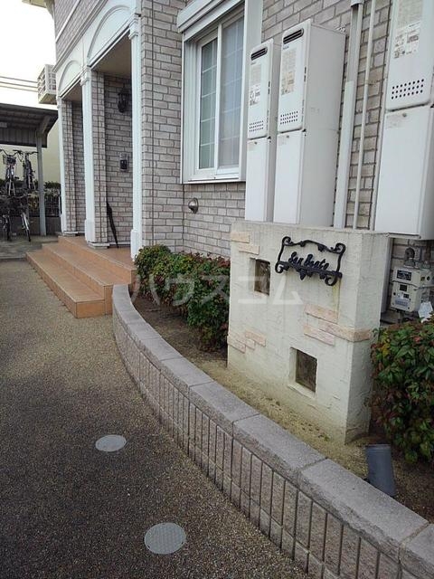 13/20 エントランス