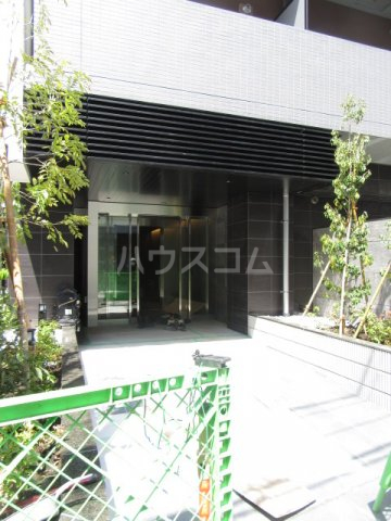 22/30 エントランス