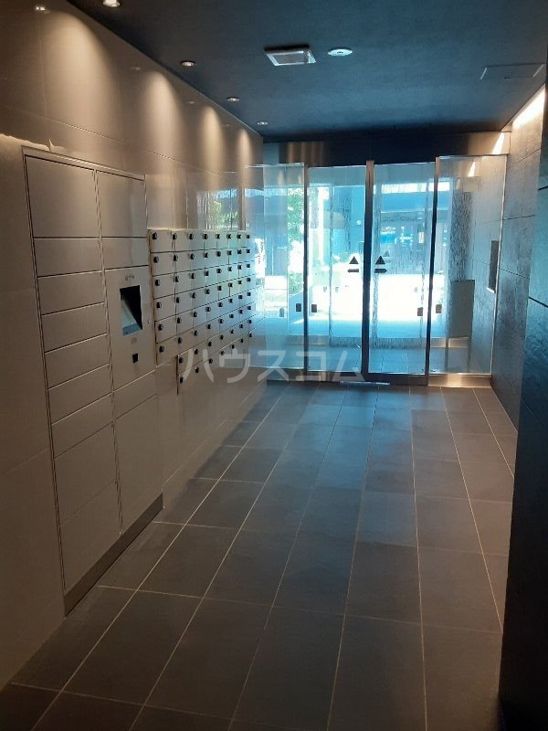 19/29 エントランス