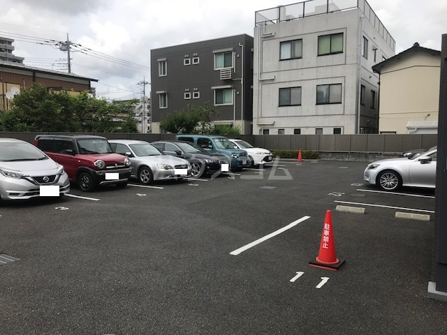 29/30 駐車場
