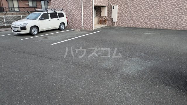 19/20 駐車場